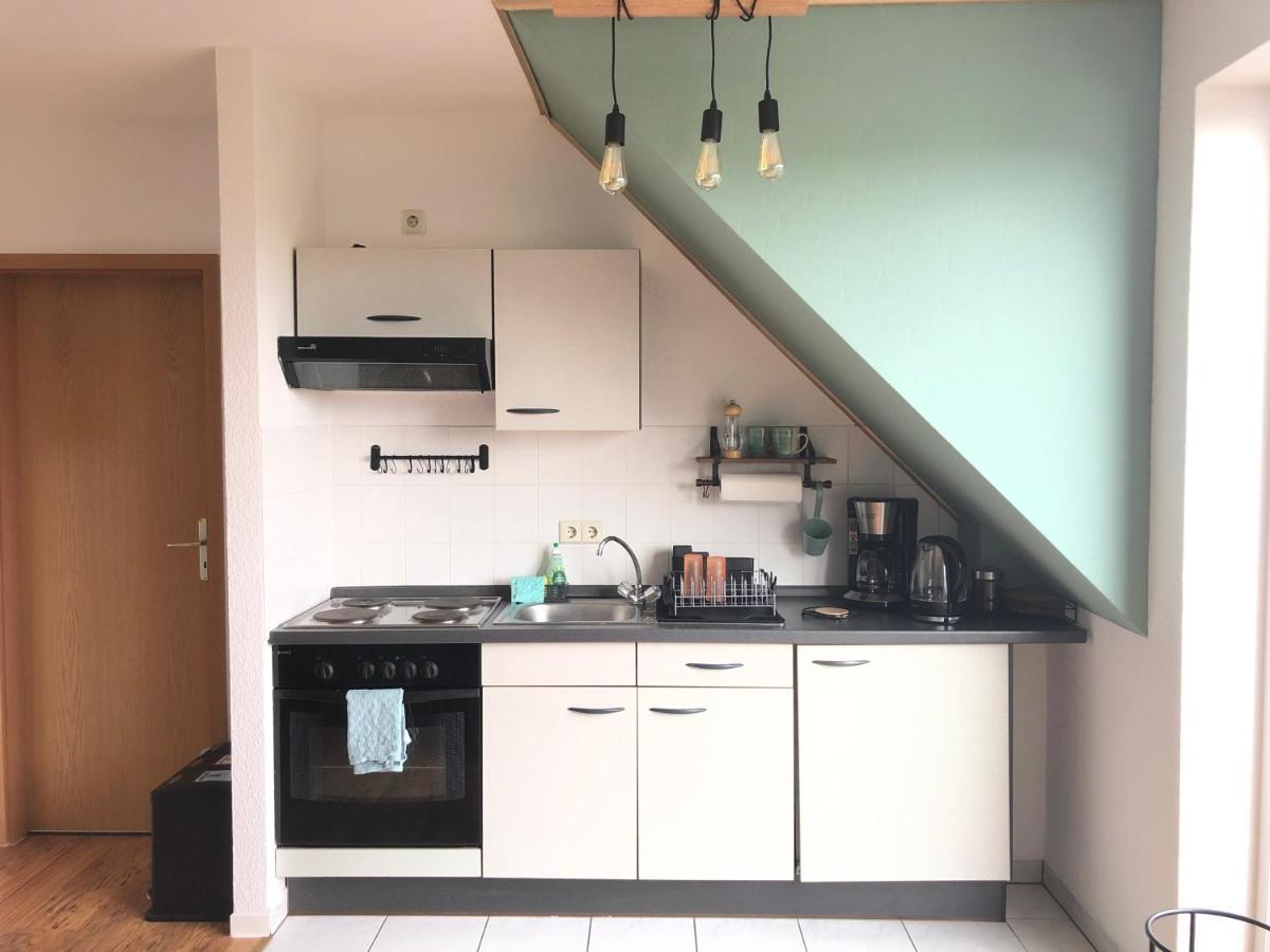 Cottbus-Apartments - Green Apartment I Privat I Wifi I Kueche I Balkon Luaran gambar