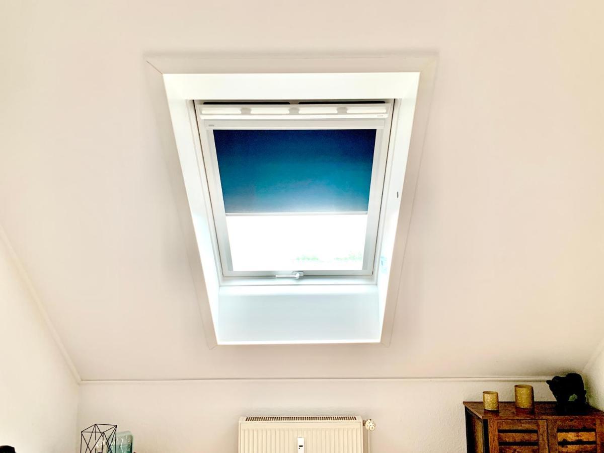 Cottbus-Apartments - Green Apartment I Privat I Wifi I Kueche I Balkon Luaran gambar